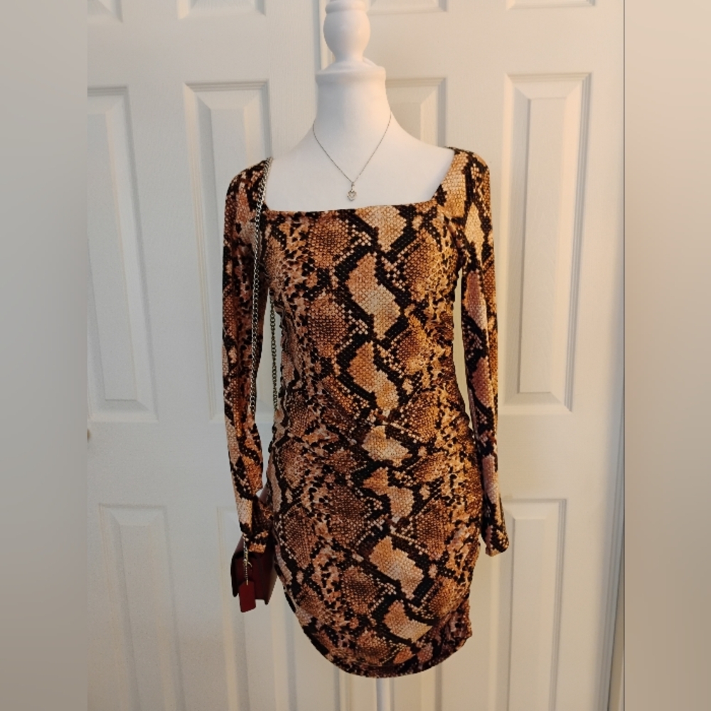 Vibe sportswear Long Sleeve Snake Print Dress